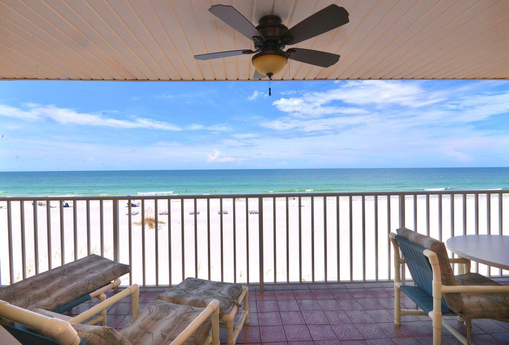Holiday Villas II Clearwater Beach Exterior photo