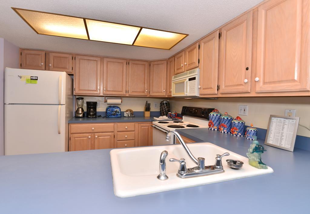 Holiday Villas II Clearwater Beach Exterior photo