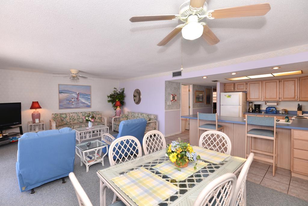 Holiday Villas II Clearwater Beach Exterior photo