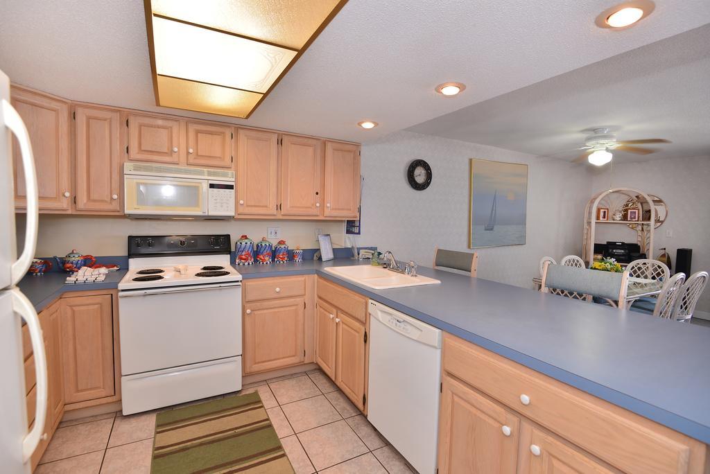 Holiday Villas II Clearwater Beach Exterior photo
